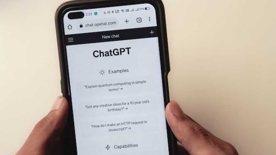 ChatGPT στην Υγεία: Πόσο μπορεί να σε βοηθήσει, και ποιοι είναι οι περιορισμοί;