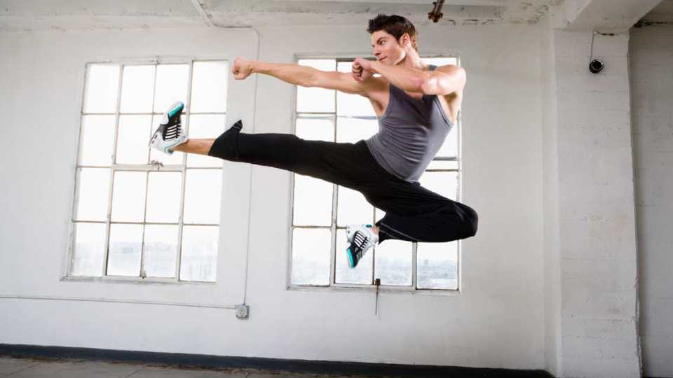 Σώμα Δυνατό, Νους Σίγουρος: Η Δύναμη των Πολεμικών Κινήσεων