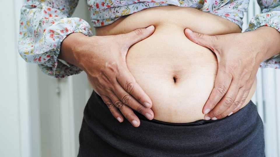 Πώς να Μειώσεις το Λίπος στην Κοιλιά κατά την Εμμηνόπαυση: Ολοκληρωμένος Οδηγός