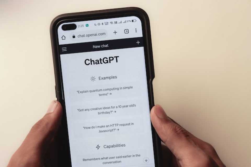 ChatGPT στην Υγεία: Πόσο μπορεί να σε βοηθήσει, και ποιοι είναι οι περιορισμοί;