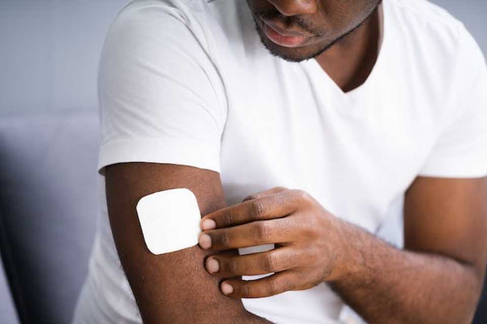 Sleep Patches: Η νέα τάση στον ύπνο που… αμφισβητείται;