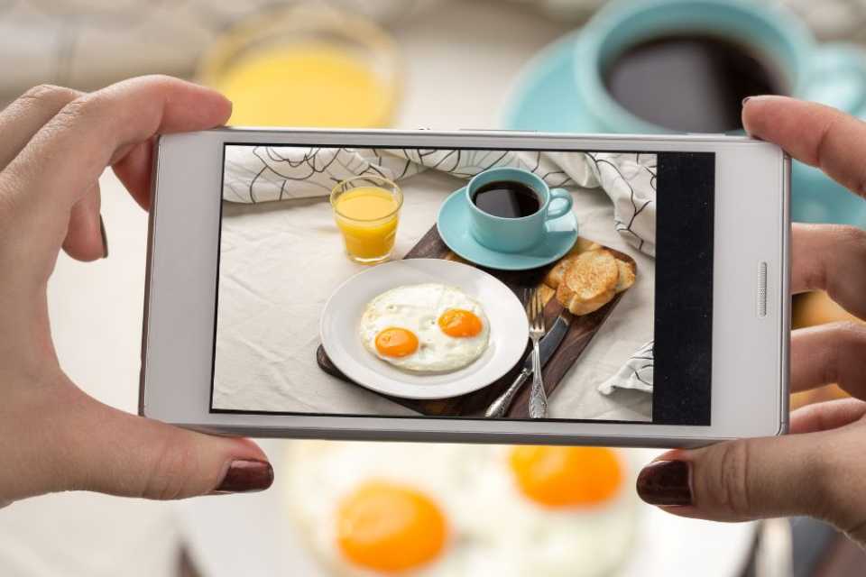 Τρως… και το κινητό μετράει θερμίδες!